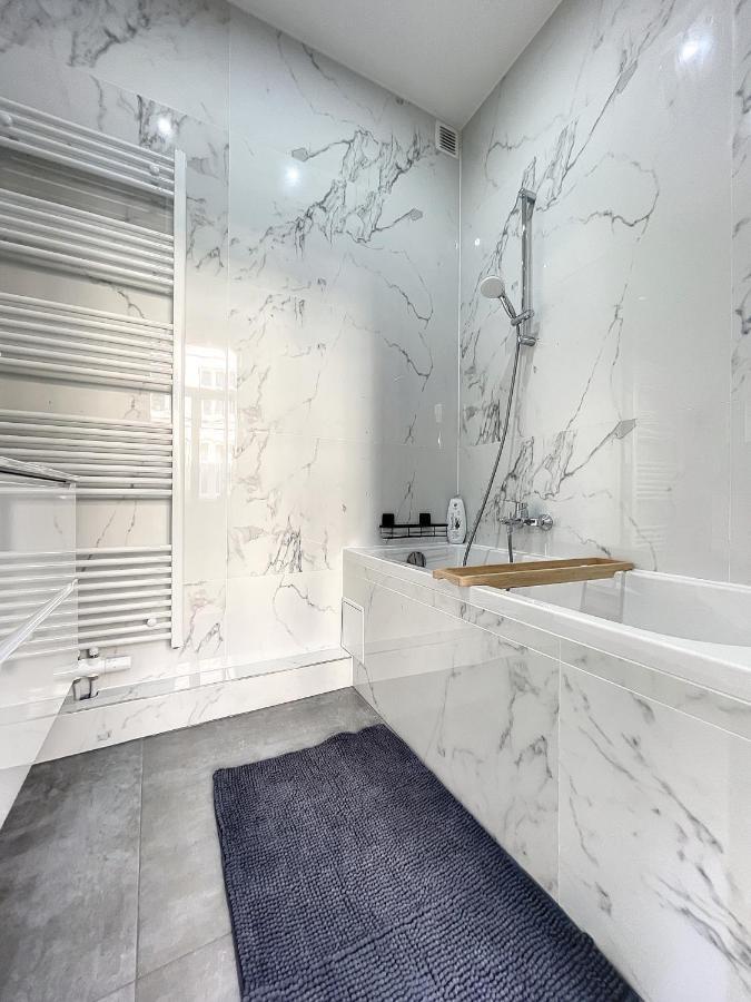 Apartamento Palais Royal Bruselas Exterior foto